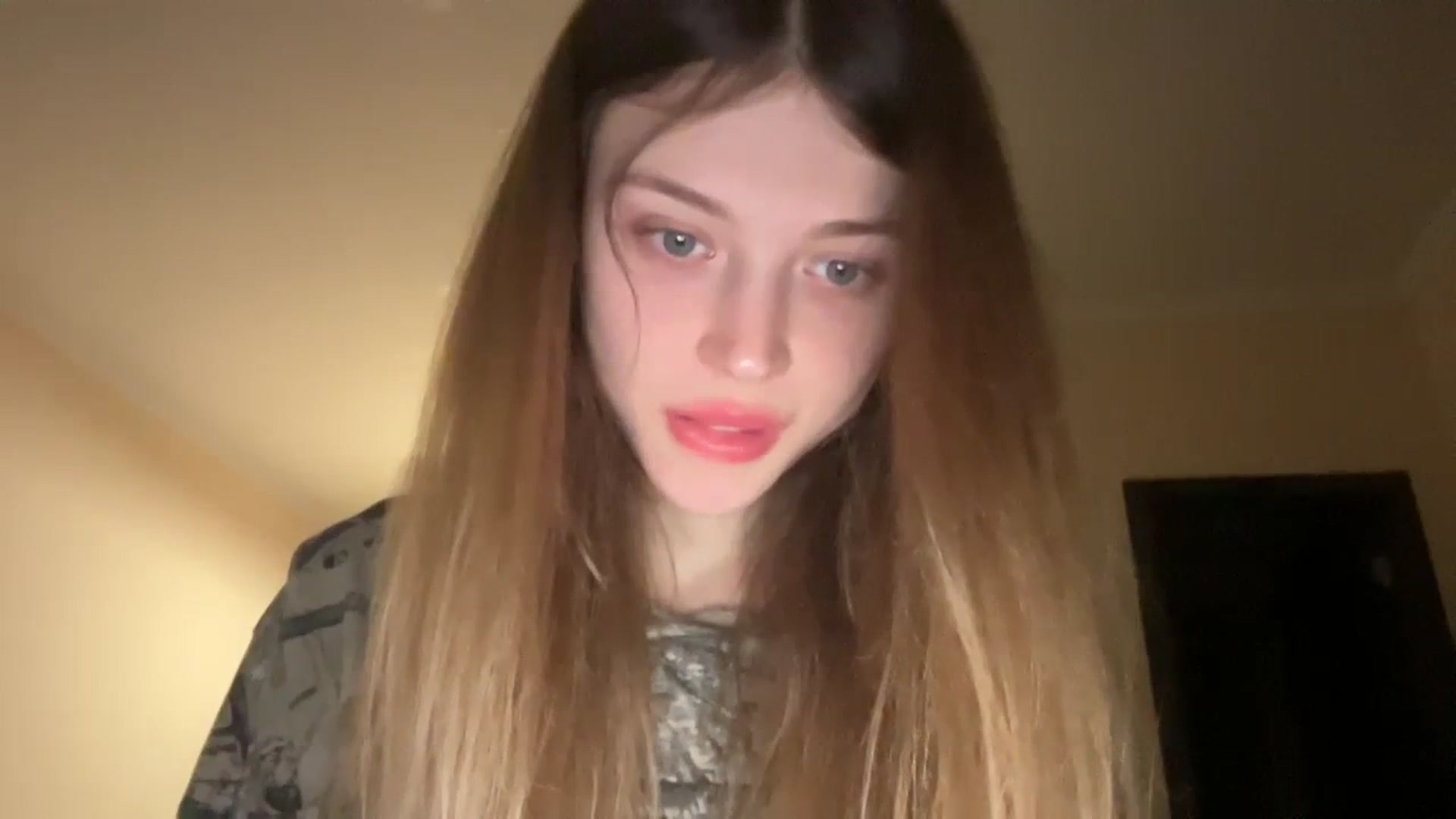 Gallery image thumbnail from Coconut_dream's myfreecams stream on, 12/03/2023, 20:32 image 14 of 20