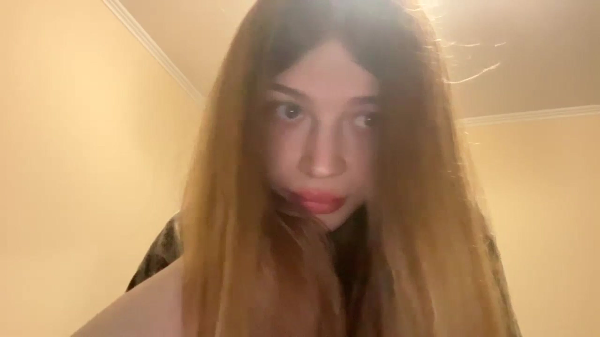 Gallery image thumbnail from Coconut_dream's myfreecams stream on, 12/04/2023, 06:28 image 10 of 20
