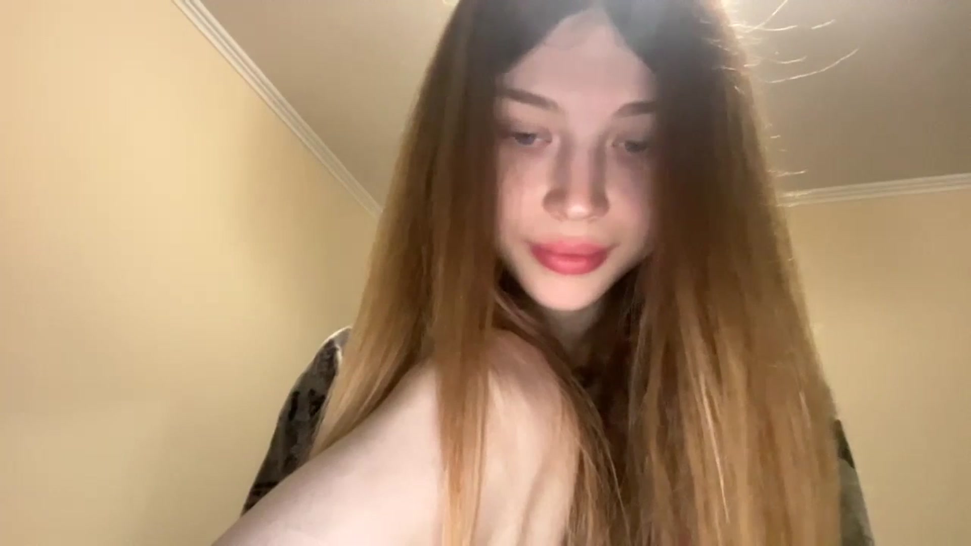 Gallery image thumbnail from Coconut_dream's myfreecams stream on, 12/04/2023, 06:28 image 17 of 20