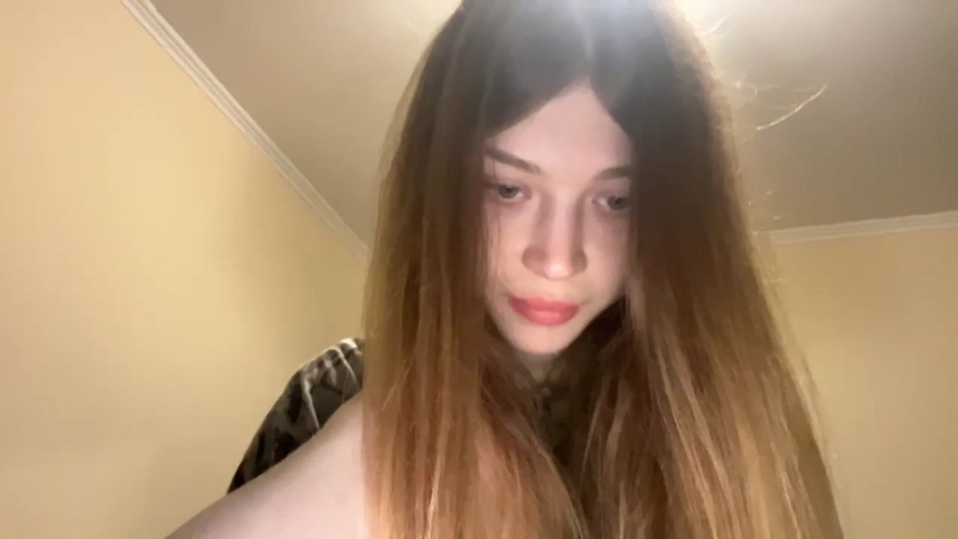 Gallery image thumbnail from Coconut_dream's myfreecams stream on, 12/04/2023, 06:28 image 8 of 20