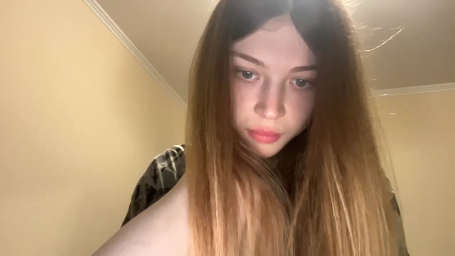 Gallery image thumbnail from Coconut_dream's myfreecams stream on, 12/04/2023, 06:28 image 12 of 20