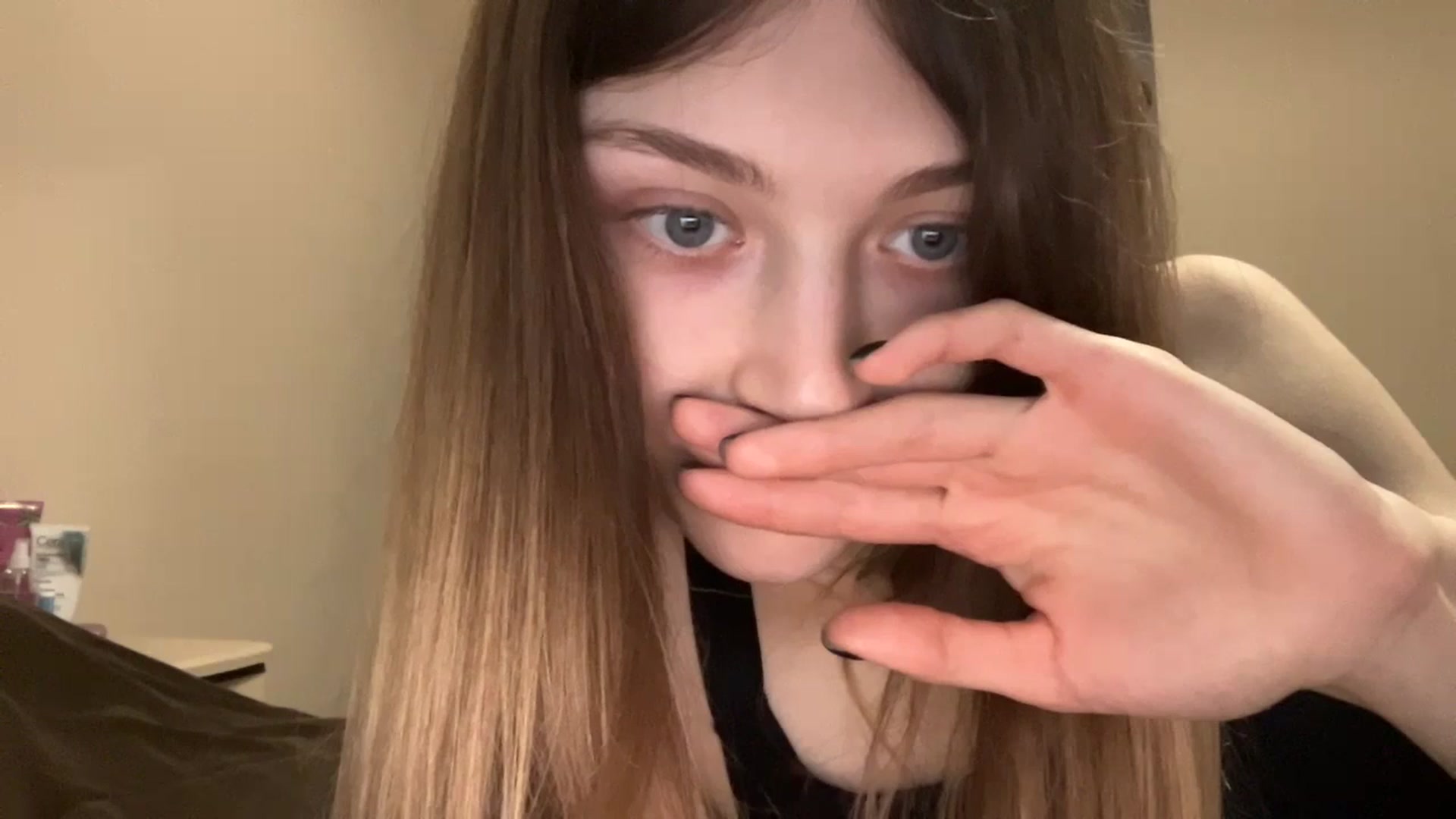 Gallery image thumbnail from Coconut_dream's myfreecams stream on, 12/04/2023, 08:16 image 16 of 20