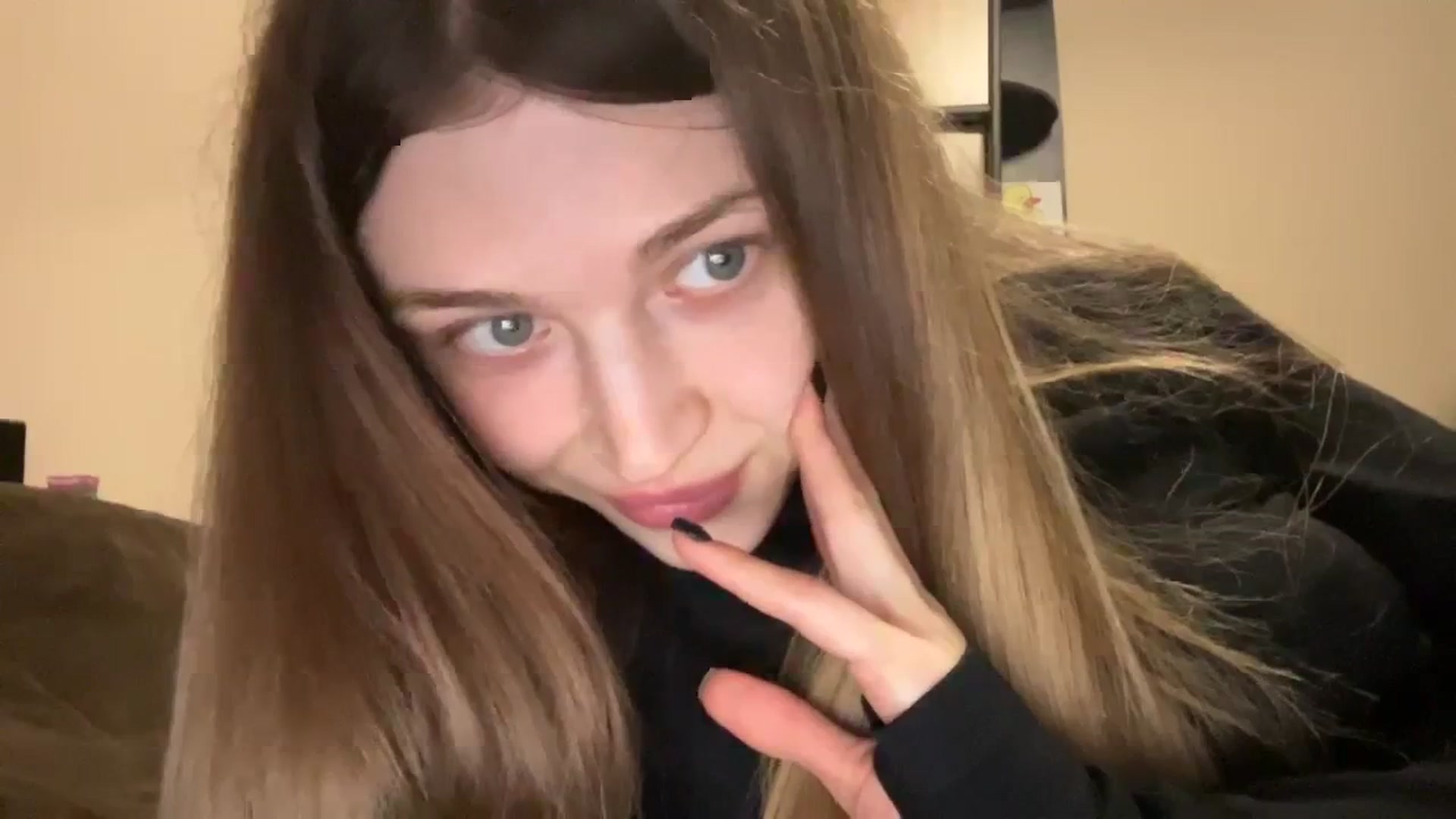 Gallery image thumbnail from Coconut_dream's myfreecams stream on, 12/07/2023, 09:42 image 6 of 20