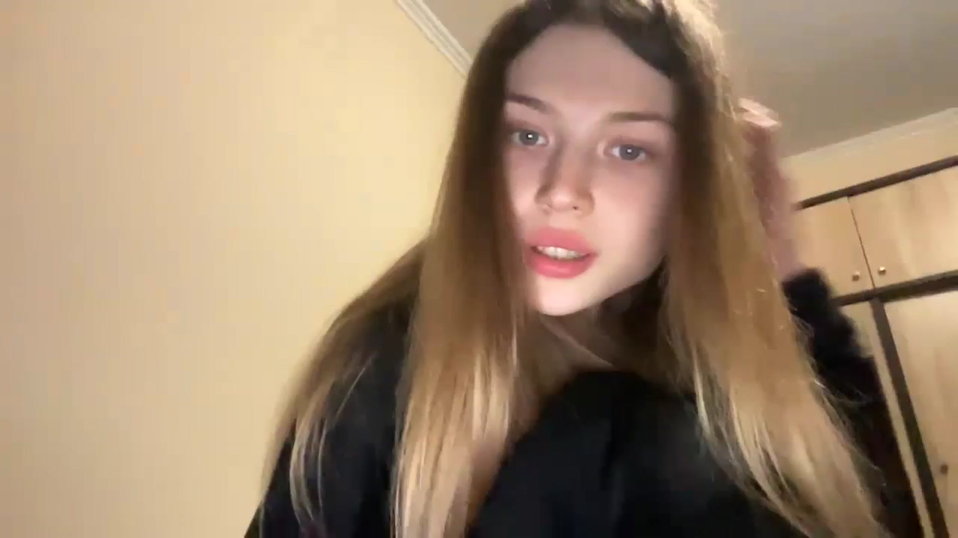 Gallery image thumbnail from Coconut_dream's myfreecams stream on, 12/07/2023, 11:13 image 13 of 20