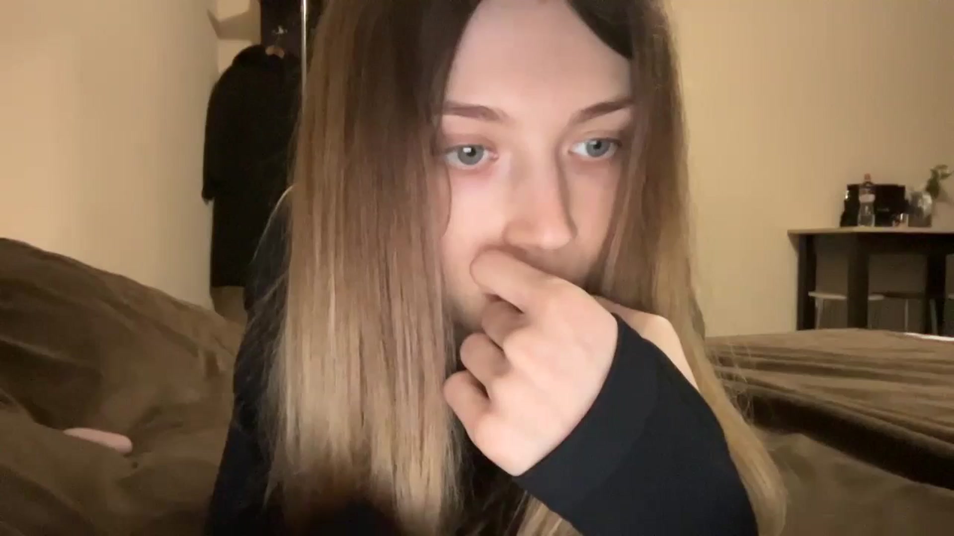 Gallery image thumbnail from Coconut_dream's myfreecams stream on, 12/07/2023, 12:12 image 16 of 20
