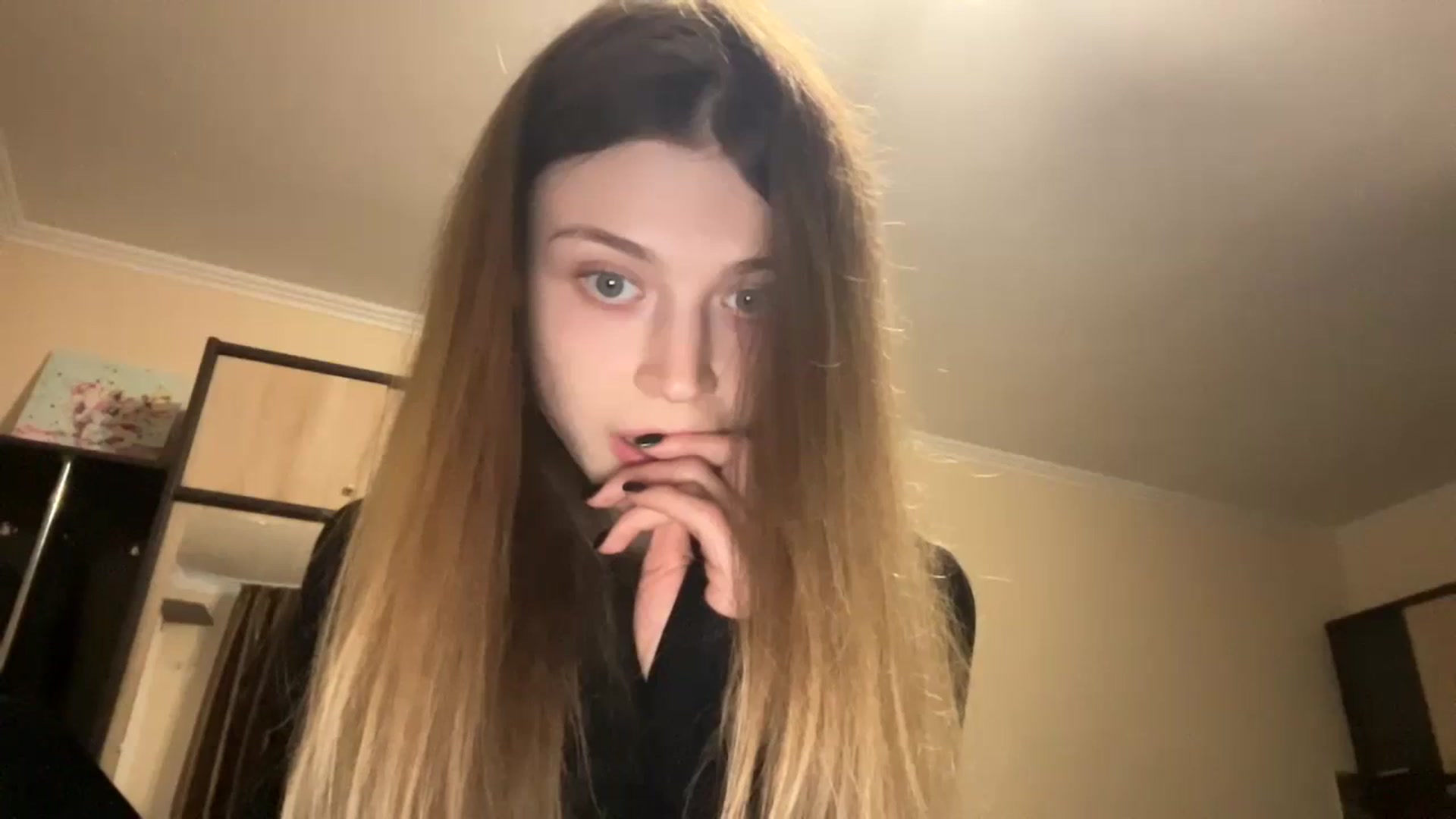 Gallery image thumbnail from Coconut_dream's myfreecams stream on, 12/07/2023, 12:48 image 19 of 20