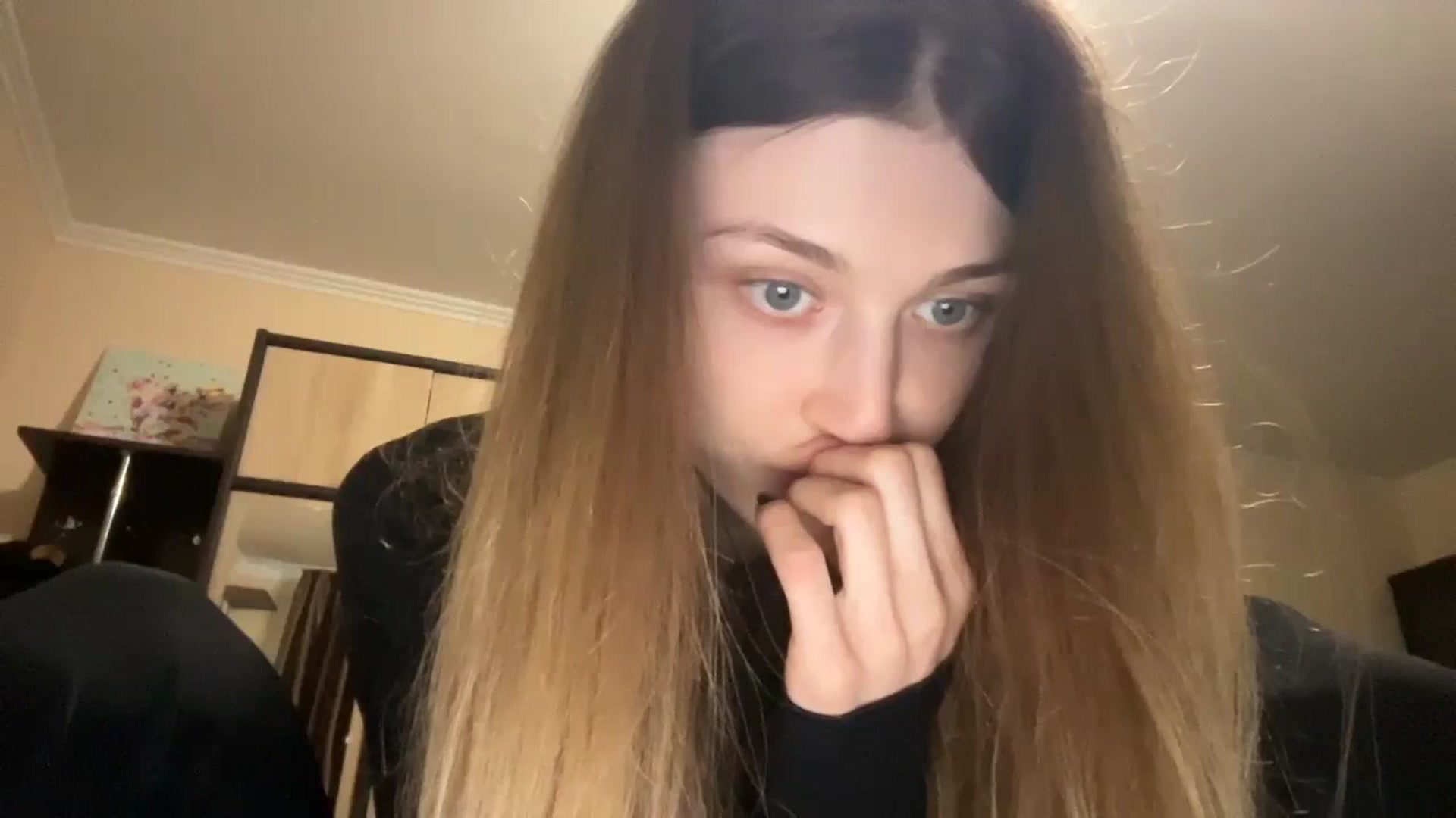 Gallery image thumbnail from Coconut_dream's myfreecams stream on, 12/07/2023, 12:48 image 13 of 20