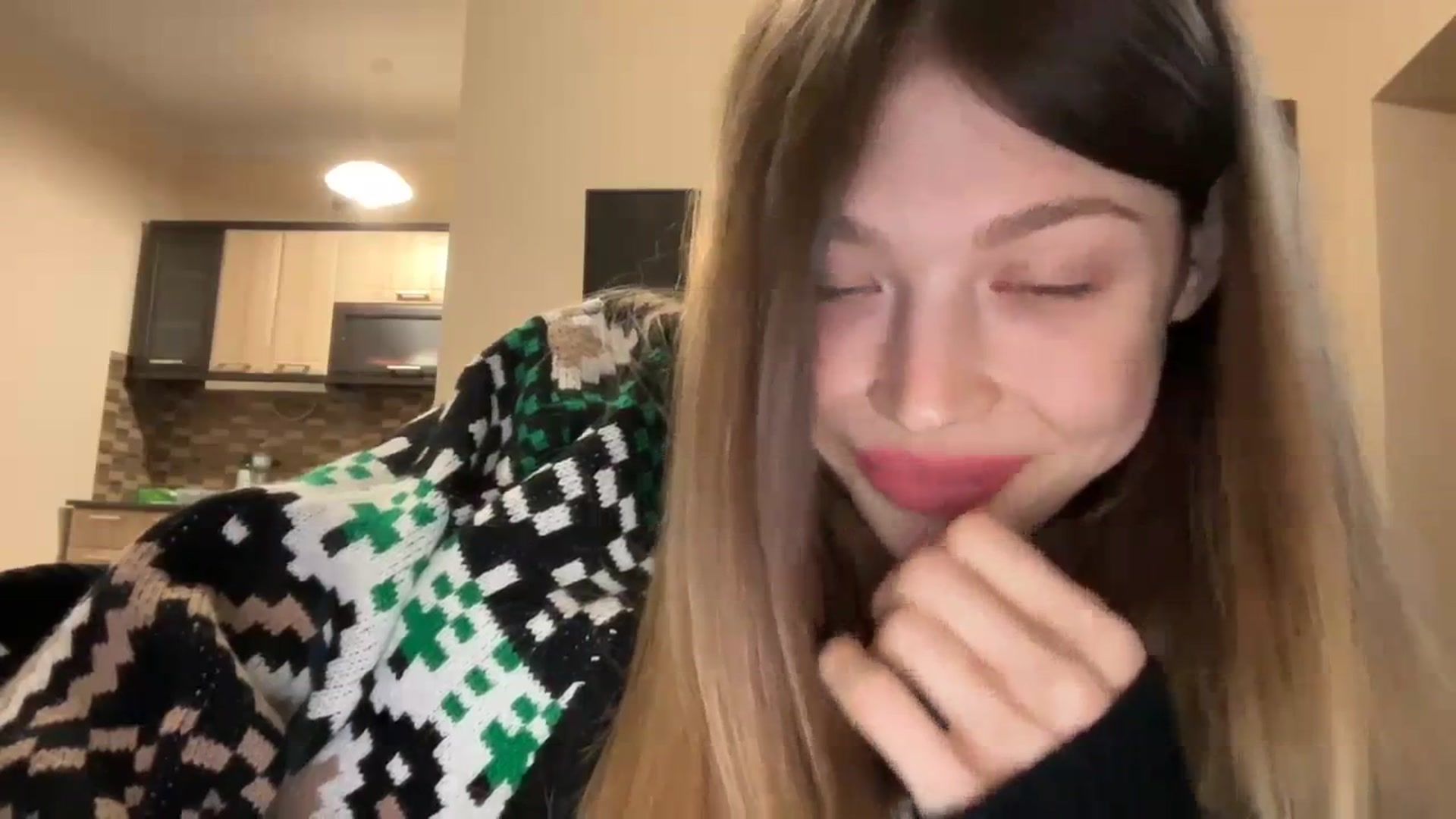 Gallery image thumbnail from Coconut_dream's myfreecams stream on, 12/10/2023, 07:37 image 19 of 20