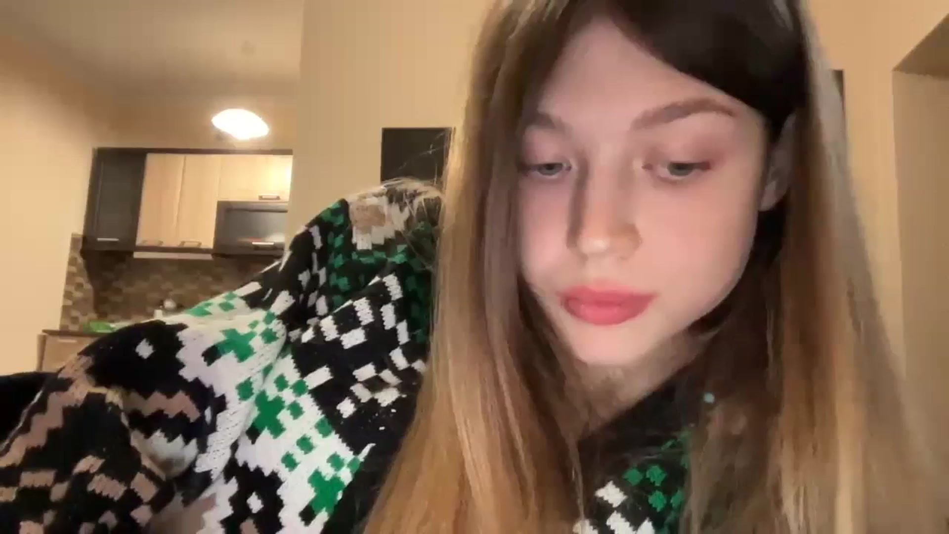 Gallery image thumbnail from Coconut_dream's myfreecams stream on, 12/10/2023, 07:37 image 17 of 20
