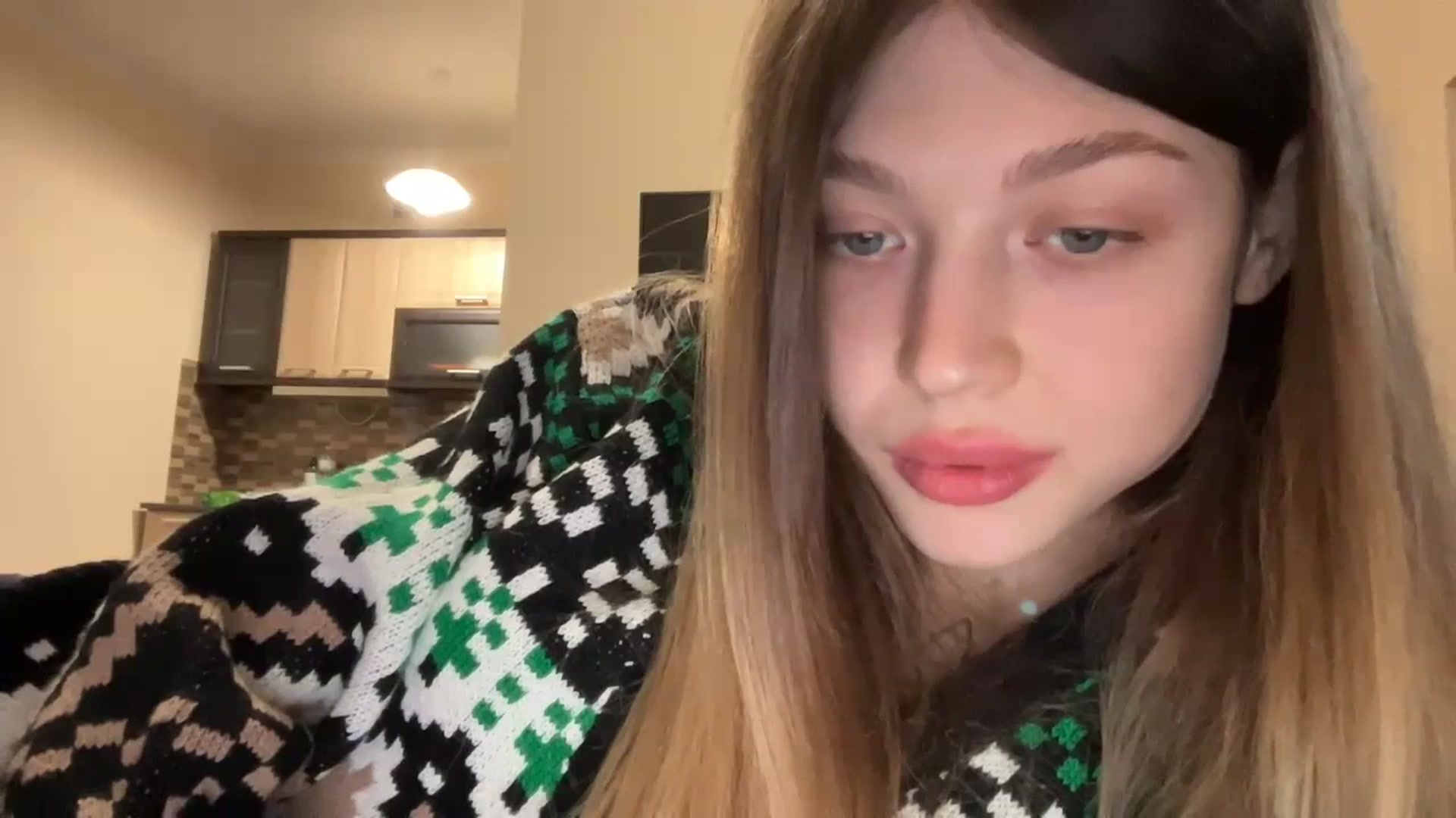 Gallery image thumbnail from Coconut_dream's myfreecams stream on, 12/10/2023, 07:37 image 14 of 20