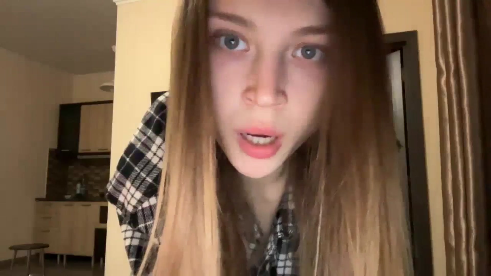 Gallery image thumbnail from Coconut_dream's myfreecams stream on, 12/11/2023, 19:35 image 14 of 20