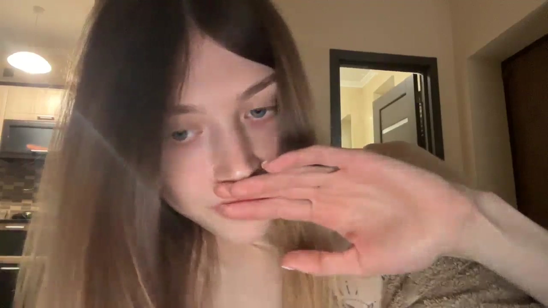 Gallery image thumbnail from Coconut_dream's myfreecams stream on, 12/19/2023, 07:20 image 6 of 20