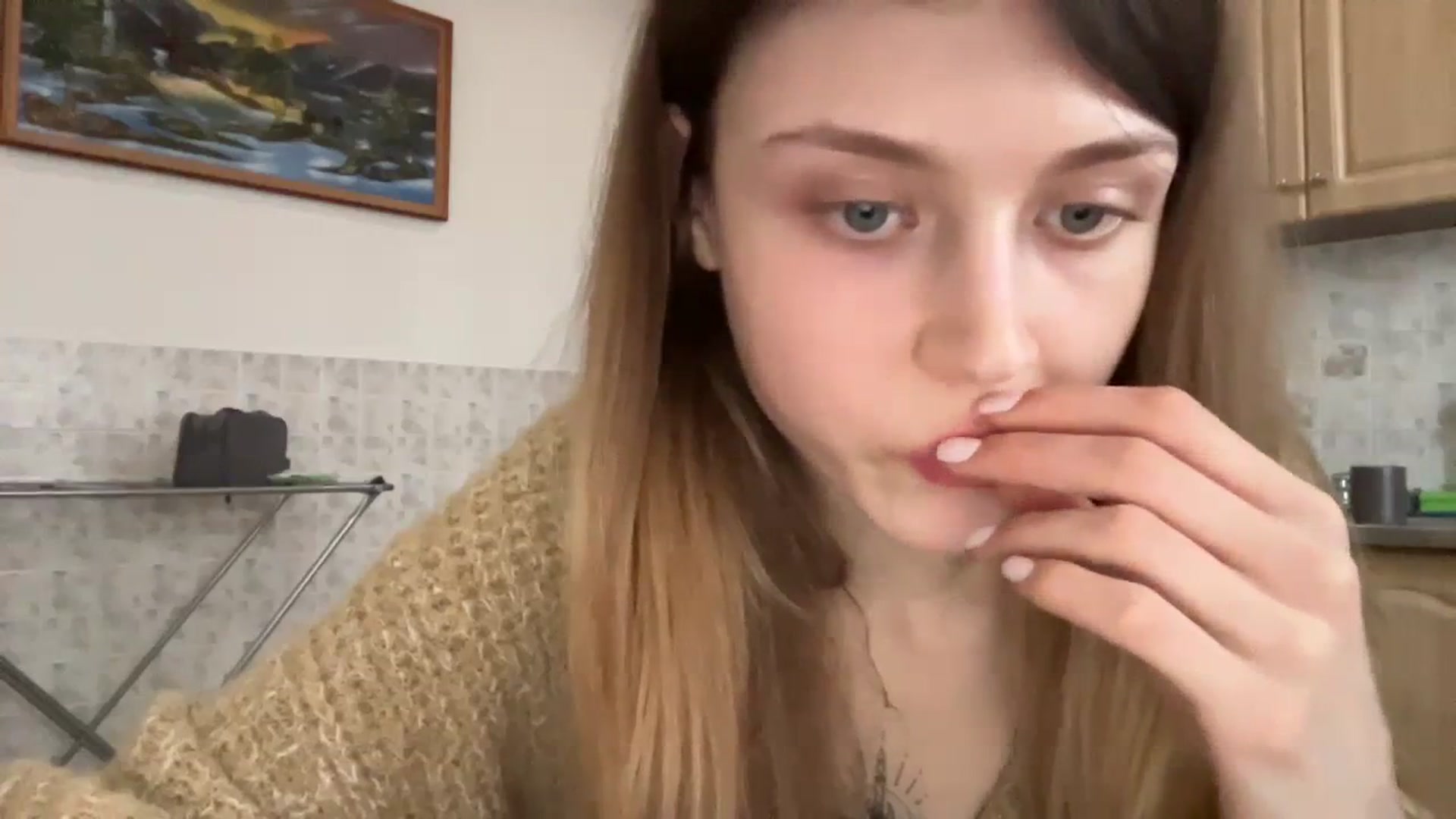 Gallery image thumbnail from Coconut_dream's myfreecams stream on, 12/25/2023, 12:26 image 19 of 20