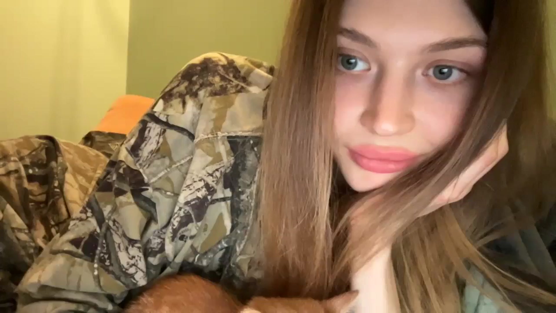 Gallery image thumbnail from Coconut_dream's myfreecams stream on, 01/05/2024, 21:40 image 17 of 20