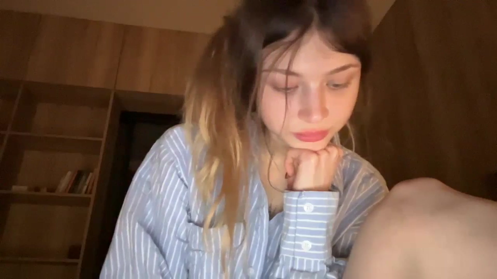 Gallery image thumbnail from Coconut_dream's myfreecams stream on, 01/06/2024, 23:24 image 15 of 20
