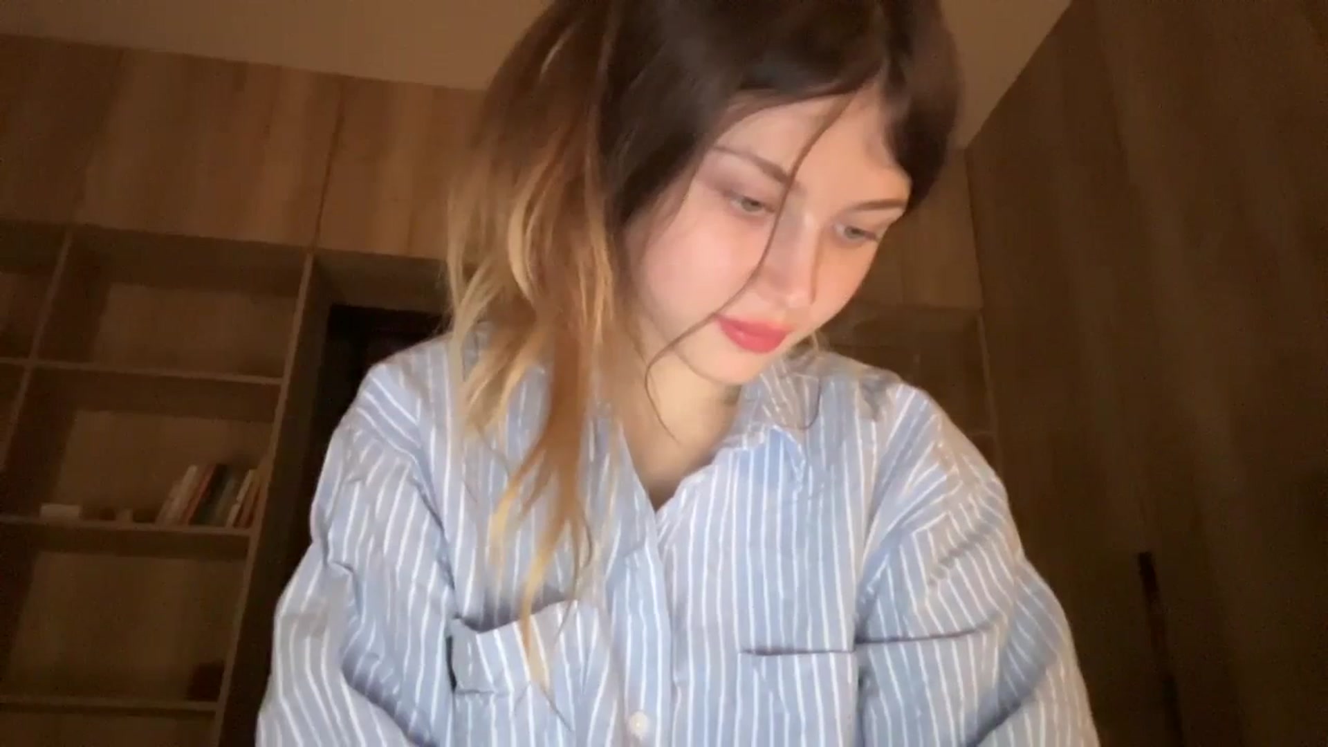 Gallery image thumbnail from Coconut_dream's myfreecams stream on, 01/06/2024, 23:24 image 14 of 20