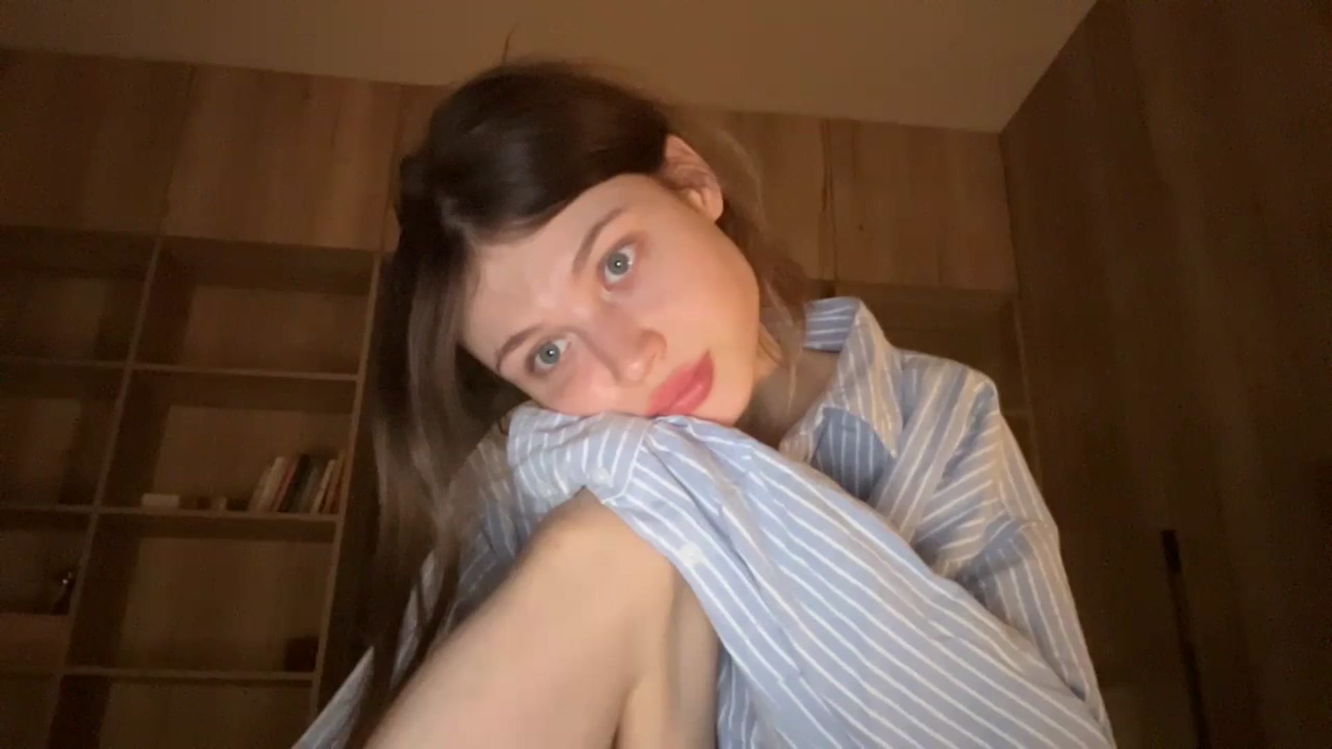 Gallery image thumbnail from Coconut_dream's myfreecams stream on, 01/06/2024, 23:24 image 19 of 20