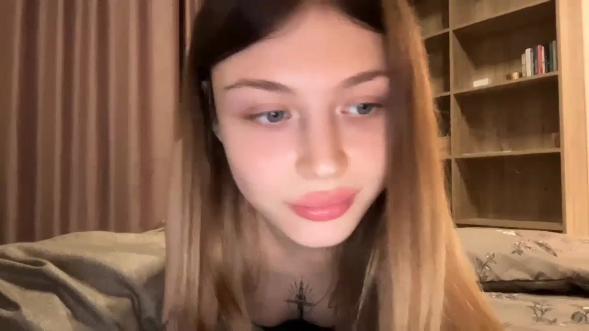 Gallery image thumbnail from Coconut_dream's myfreecams stream on, 01/08/2024, 17:21 image 10 of 20