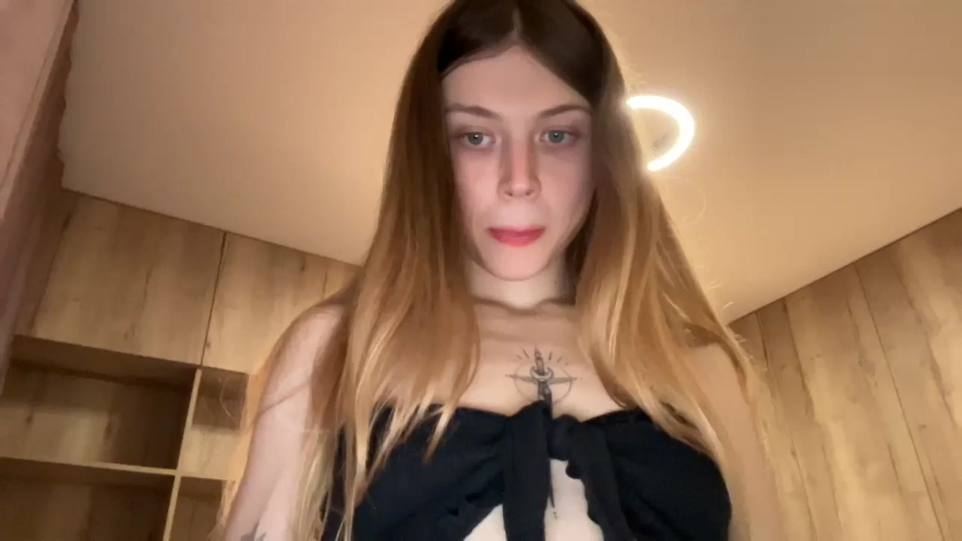 Gallery image thumbnail from Coconut_dream's myfreecams stream on, 01/08/2024, 21:34 image 19 of 20