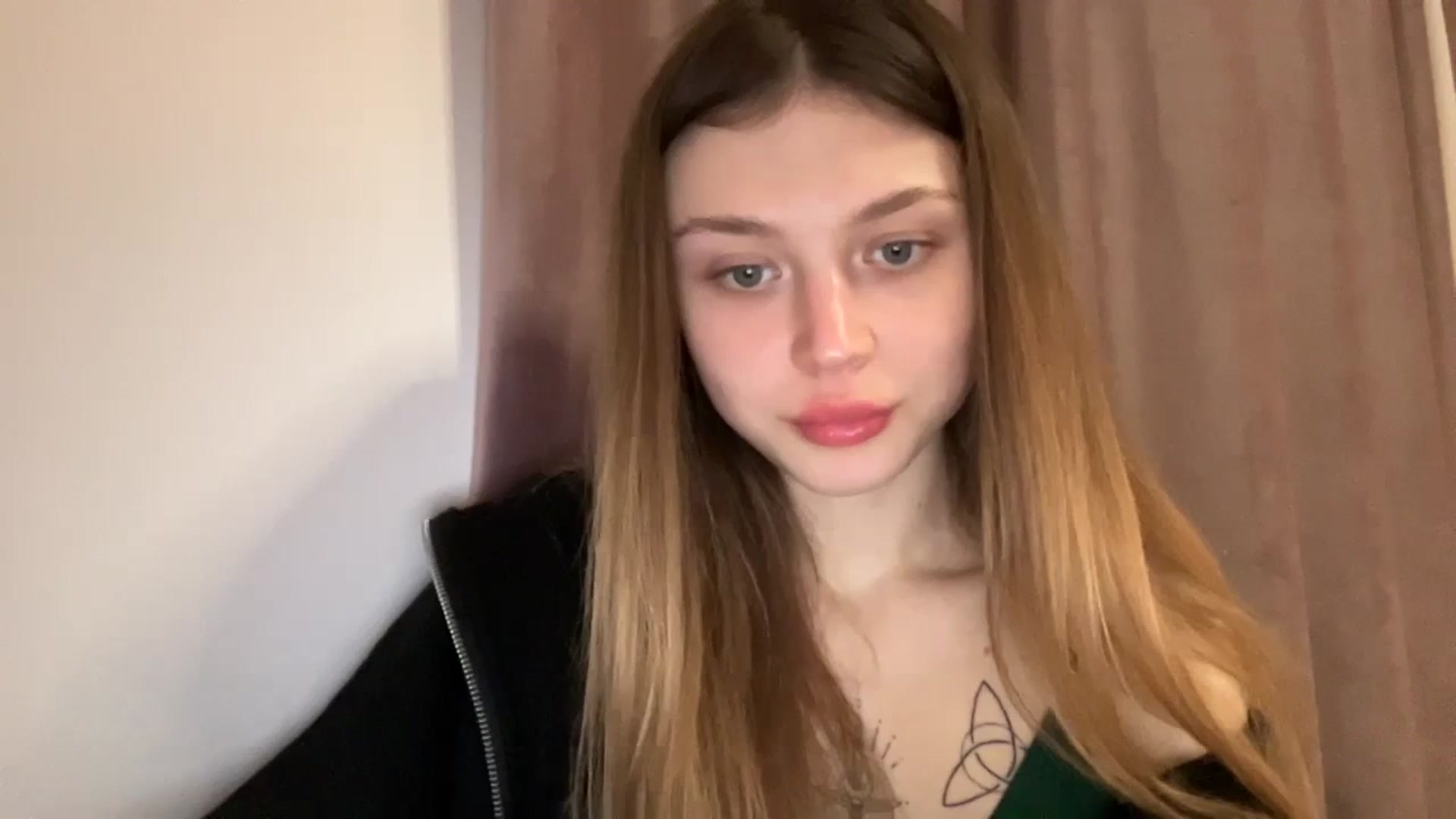 Gallery image thumbnail from Coconut_dream's myfreecams stream on, 01/12/2024, 21:22 image 7 of 20