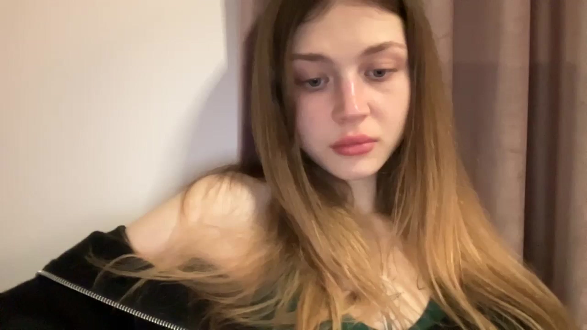 Gallery image thumbnail from Coconut_dream's myfreecams stream on, 01/12/2024, 21:22 image 2 of 20