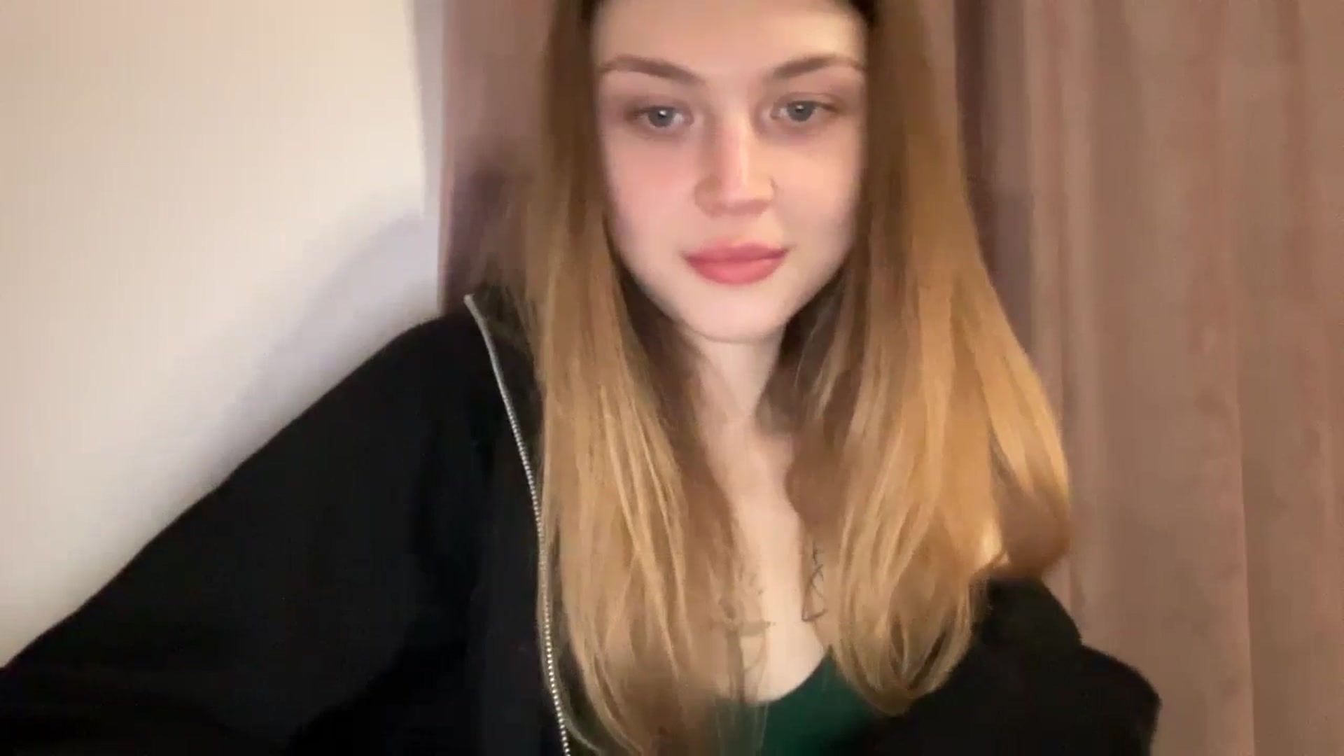 Gallery image thumbnail from Coconut_dream's myfreecams stream on, 01/12/2024, 21:22 image 20 of 20