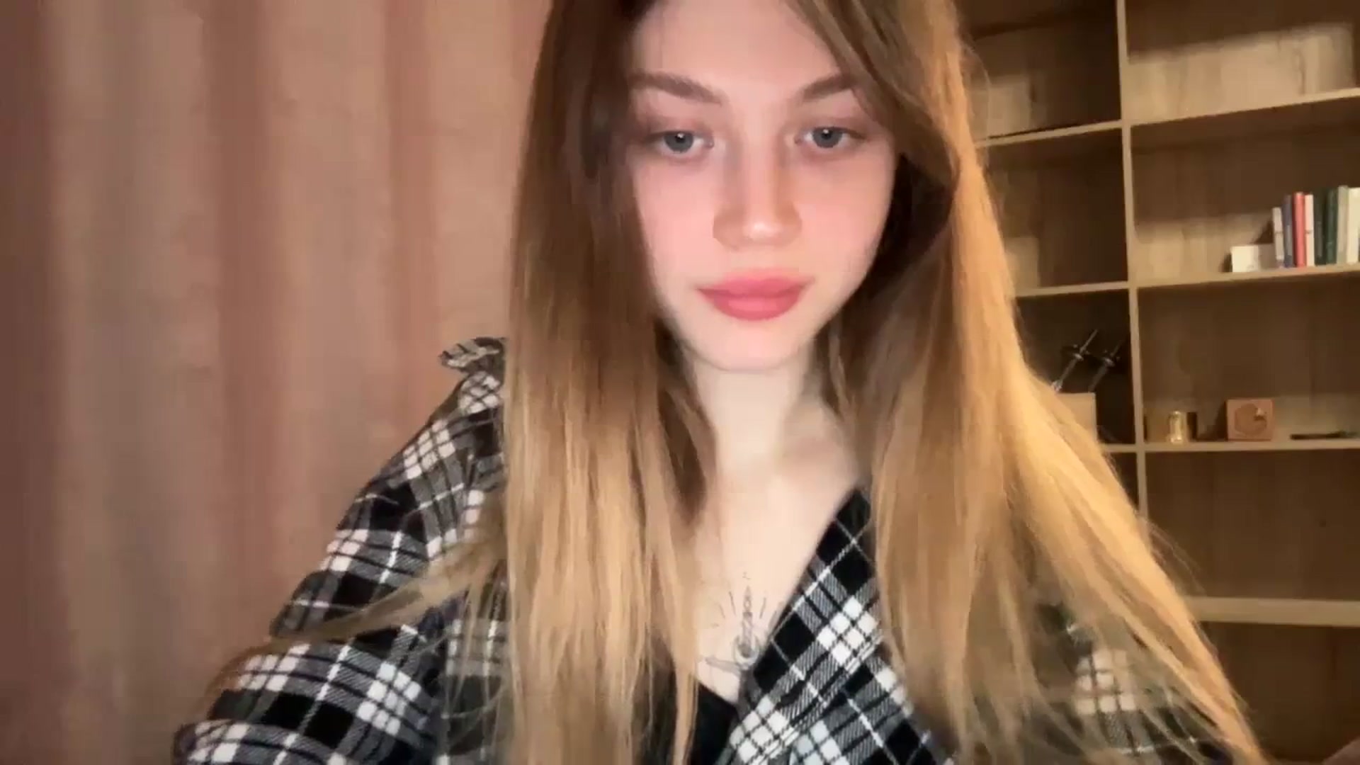 Gallery image thumbnail from Coconut_dream's myfreecams stream on, 01/14/2024, 15:40 image 8 of 20