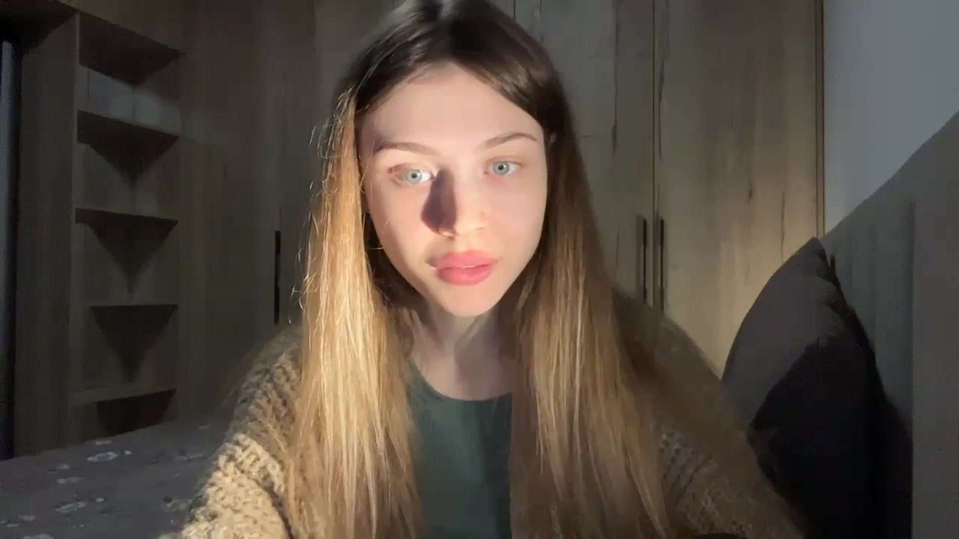 Gallery image thumbnail from Coconut_dream's myfreecams stream on, 01/22/2024, 21:35 image 12 of 20