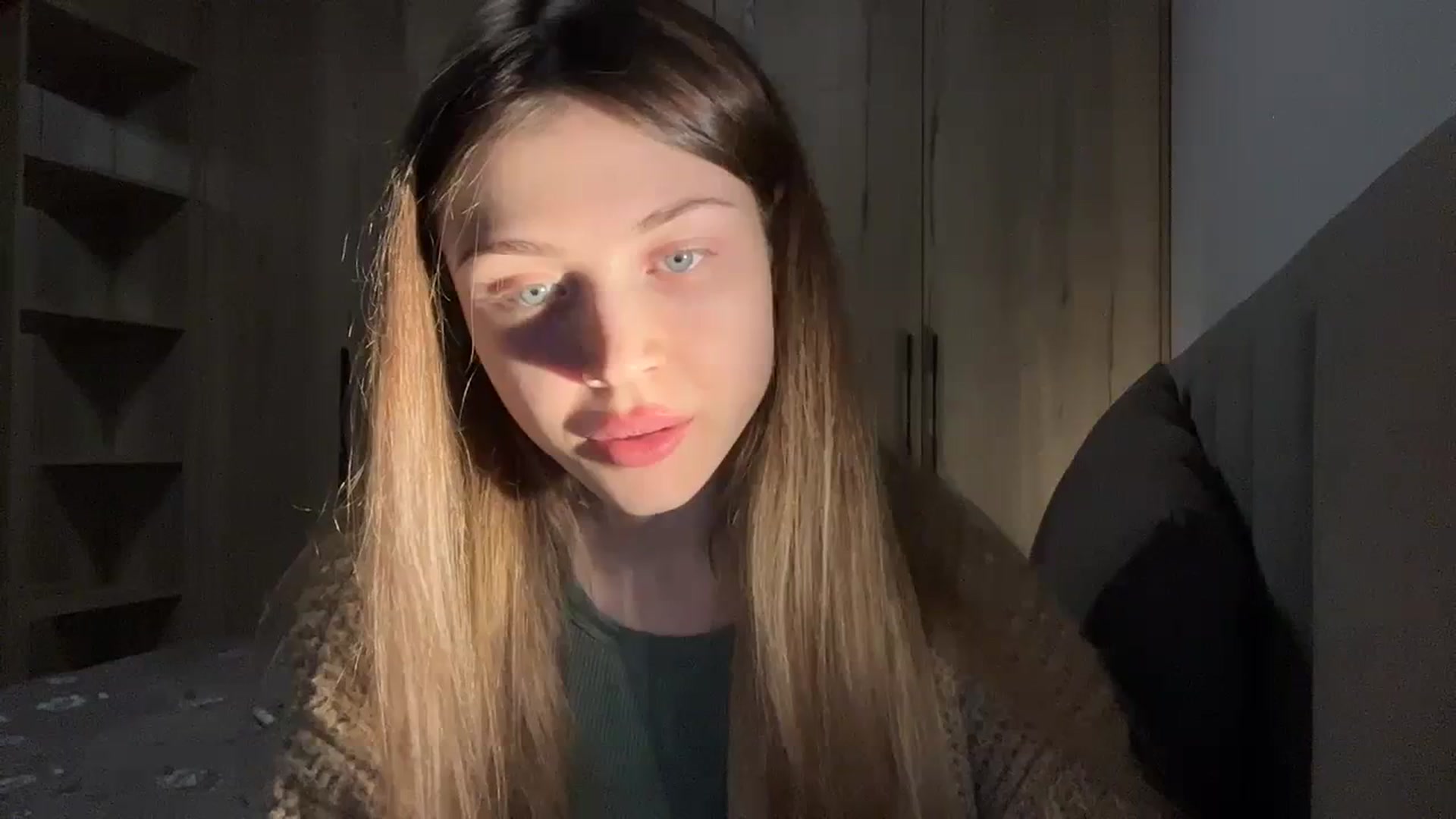 Gallery image thumbnail from Coconut_dream's myfreecams stream on, 01/22/2024, 21:35 image 13 of 20