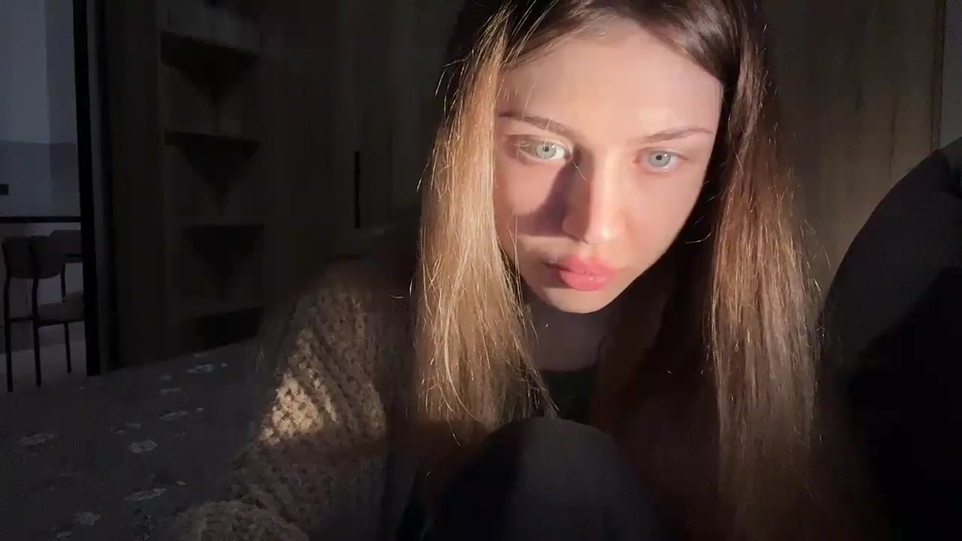 Gallery image thumbnail from Coconut_dream's myfreecams stream on, 01/22/2024, 21:35 image 19 of 20