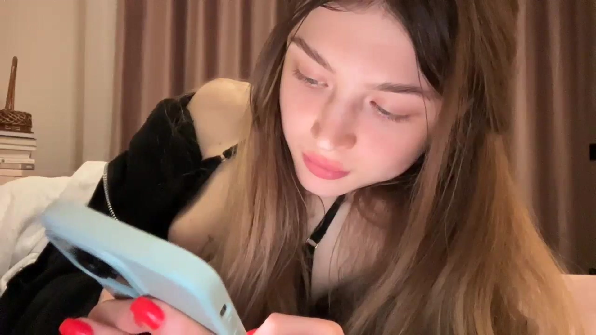 Gallery image thumbnail from Coconut_dream's myfreecams stream on, 01/24/2024, 21:02 image 5 of 20