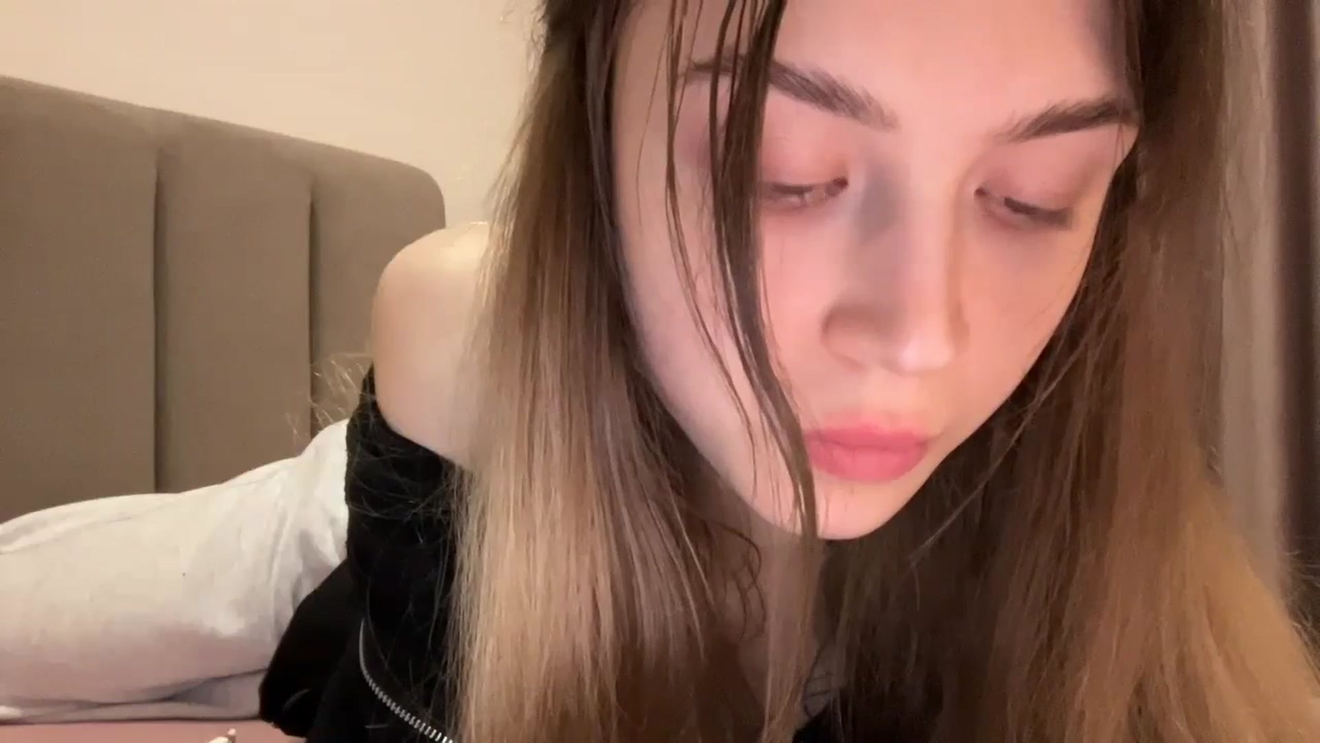 Gallery image thumbnail from Coconut_dream's myfreecams stream on, 01/24/2024, 21:02 image 19 of 20