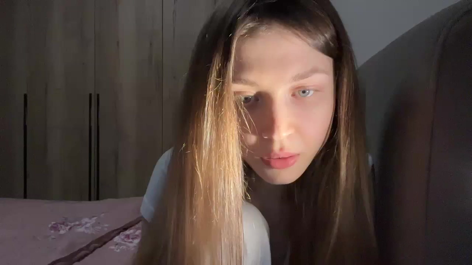 Gallery image thumbnail from Coconut_dream's myfreecams stream on, 01/27/2024, 22:22 image 12 of 20