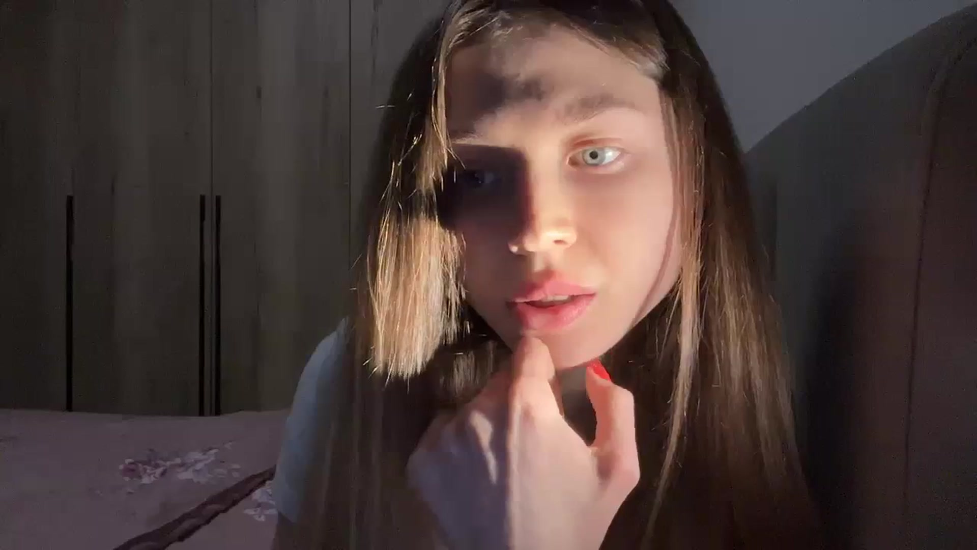 Gallery image thumbnail from Coconut_dream's myfreecams stream on, 01/27/2024, 22:22 image 8 of 20