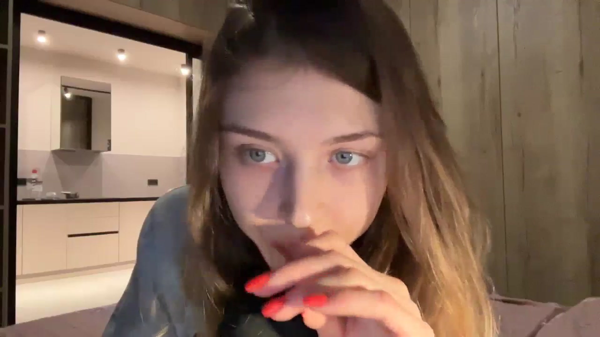 Gallery image thumbnail from Coconut_dream's myfreecams stream on, 02/01/2024, 17:02 image 19 of 20