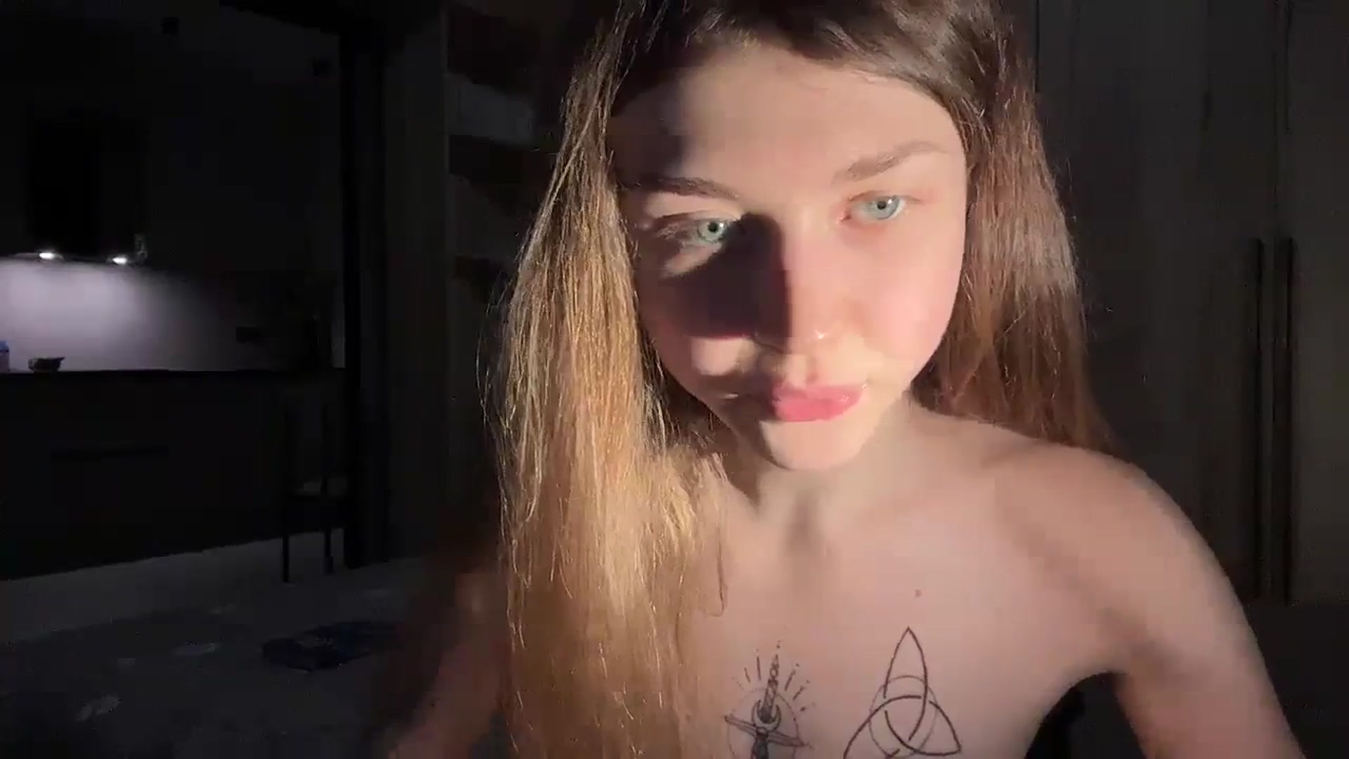 Gallery image thumbnail from Coconut_dream's myfreecams stream on, 02/04/2024, 17:27 image 19 of 20