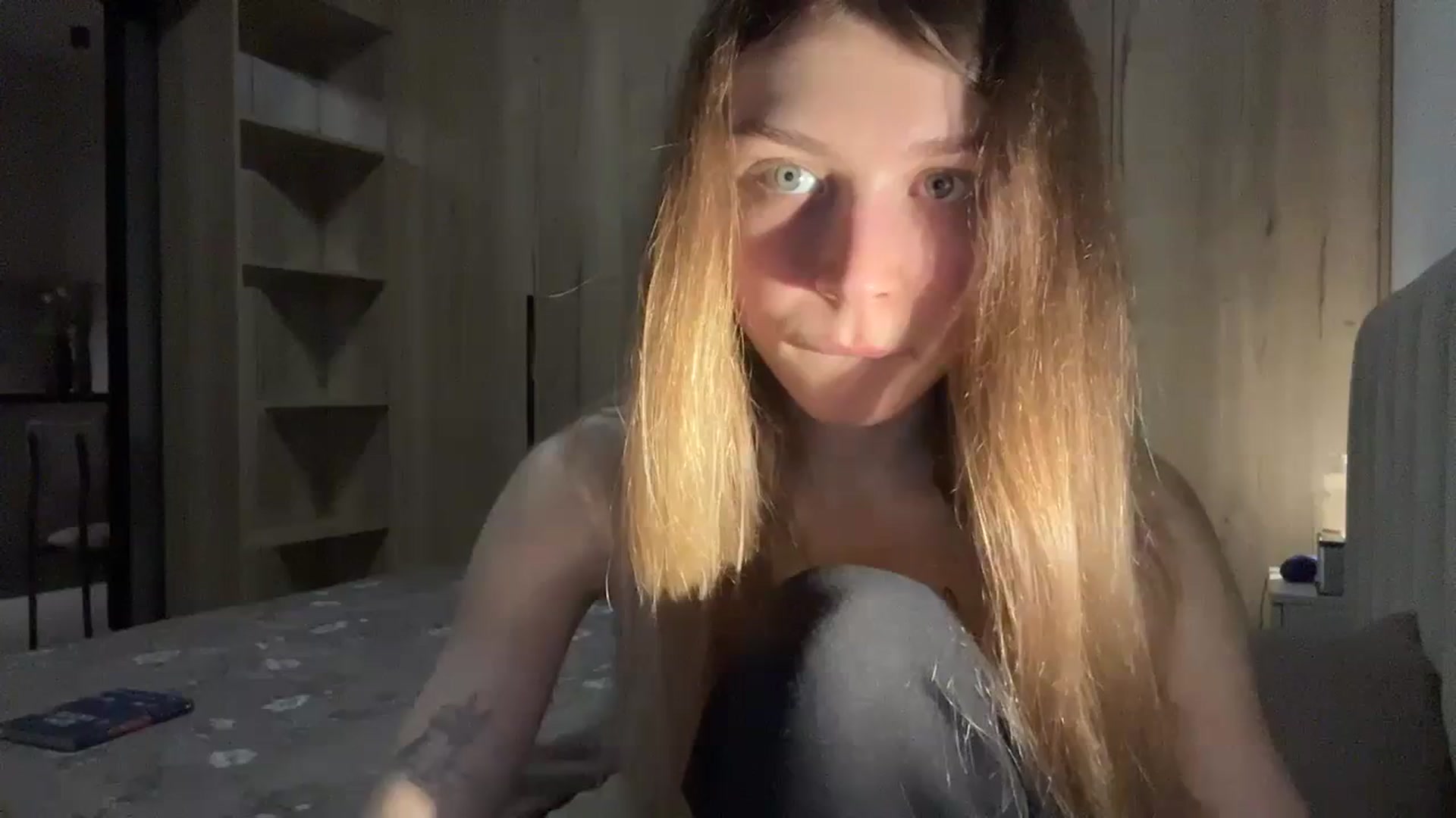 Gallery image thumbnail from Coconut_dream's myfreecams stream on, 02/04/2024, 17:27 image 1 of 20