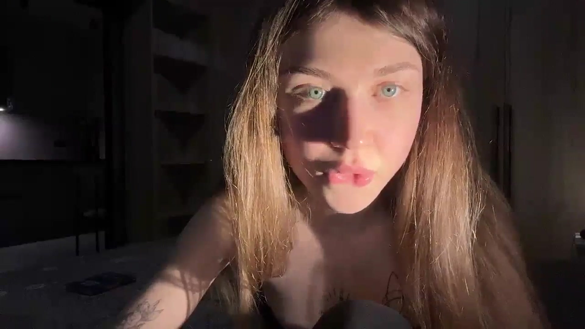 Gallery image thumbnail from Coconut_dream's myfreecams stream on, 02/04/2024, 17:27 image 12 of 20