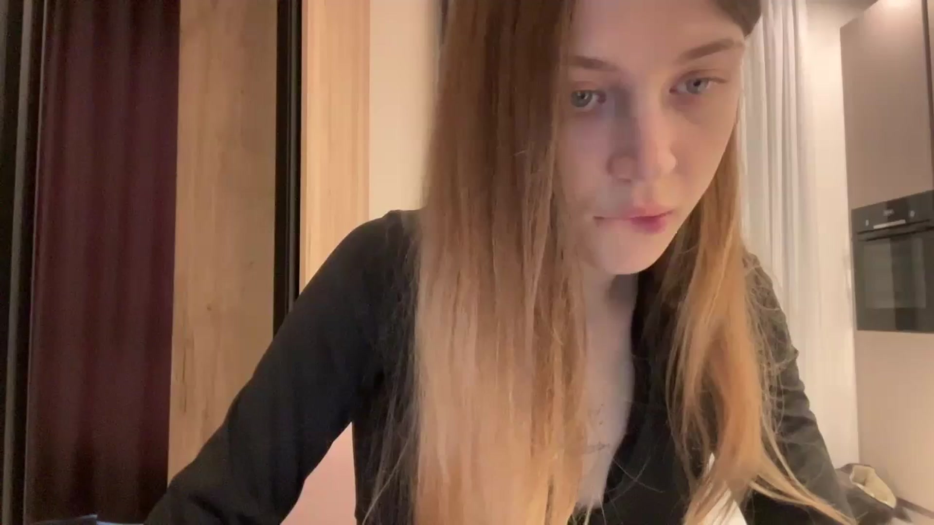 Gallery image thumbnail from Coconut_dream's myfreecams stream on, 02/08/2024, 11:48 image 3 of 20