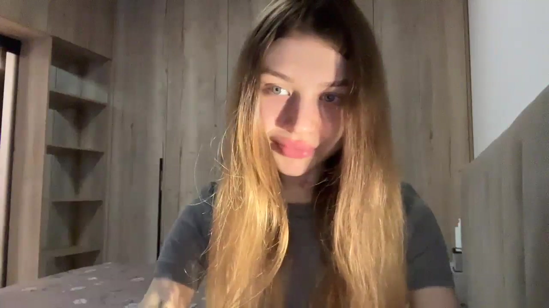 Gallery image thumbnail from Coconut_dream's myfreecams stream on, 02/10/2024, 09:15 image 9 of 20