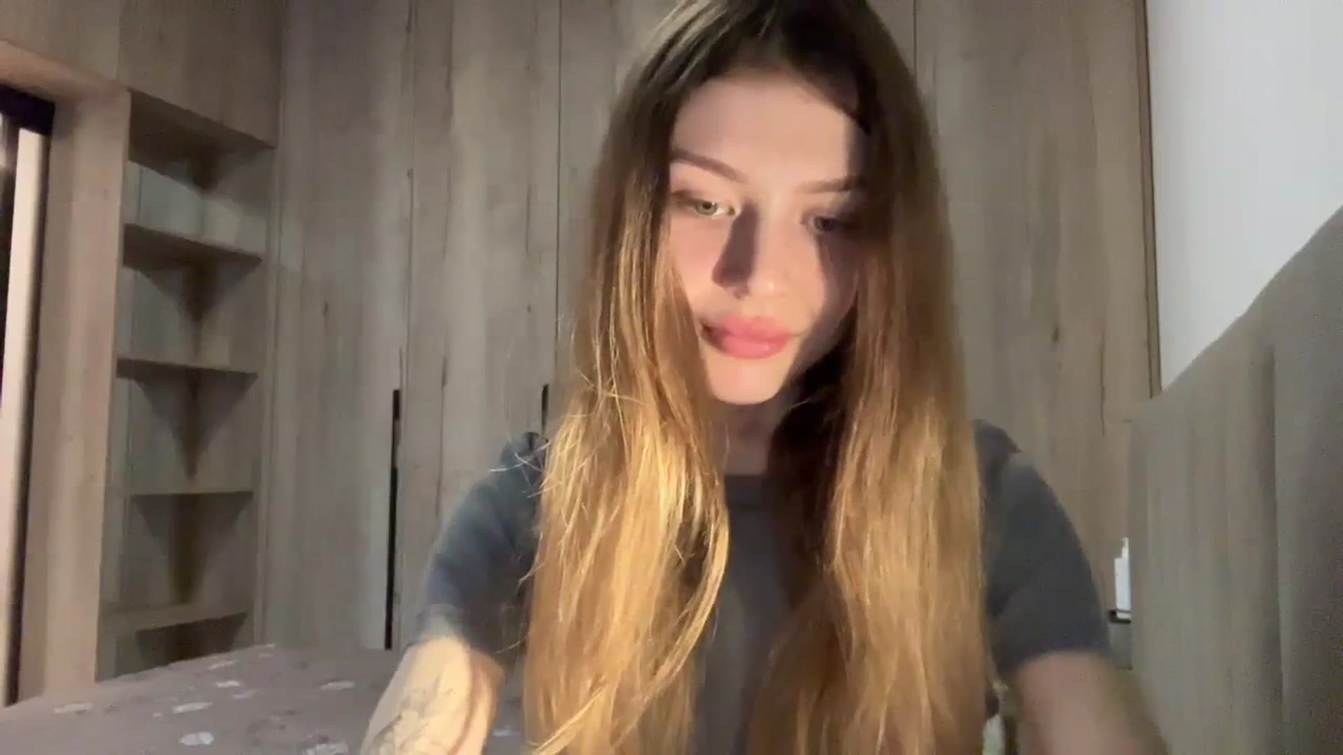 Gallery image thumbnail from Coconut_dream's myfreecams stream on, 02/10/2024, 09:15 image 3 of 20