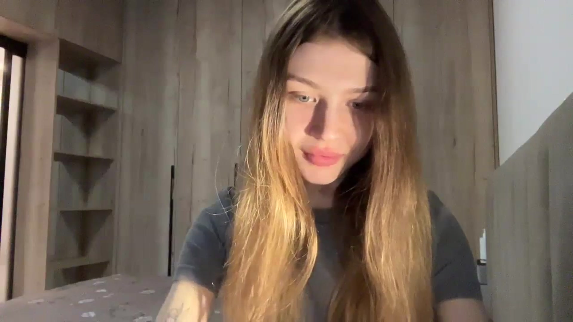 Gallery image thumbnail from Coconut_dream's myfreecams stream on, 02/10/2024, 09:15 image 8 of 20