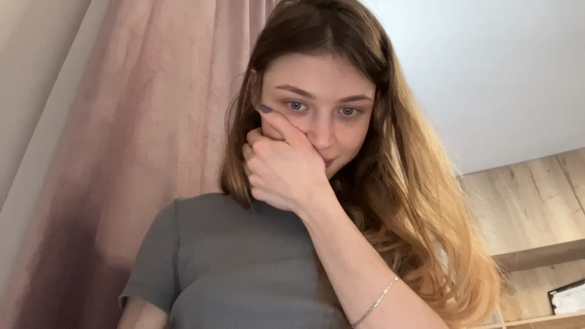 Gallery image thumbnail from Coconut_dream's myfreecams stream on, 02/10/2024, 13:31 image 15 of 20