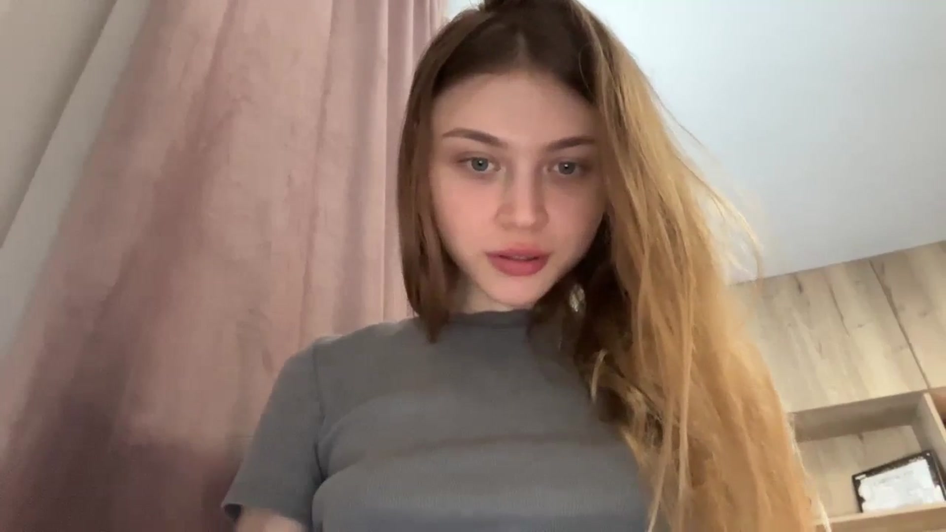 Gallery image thumbnail from Coconut_dream's myfreecams stream on, 02/10/2024, 13:31 image 6 of 20