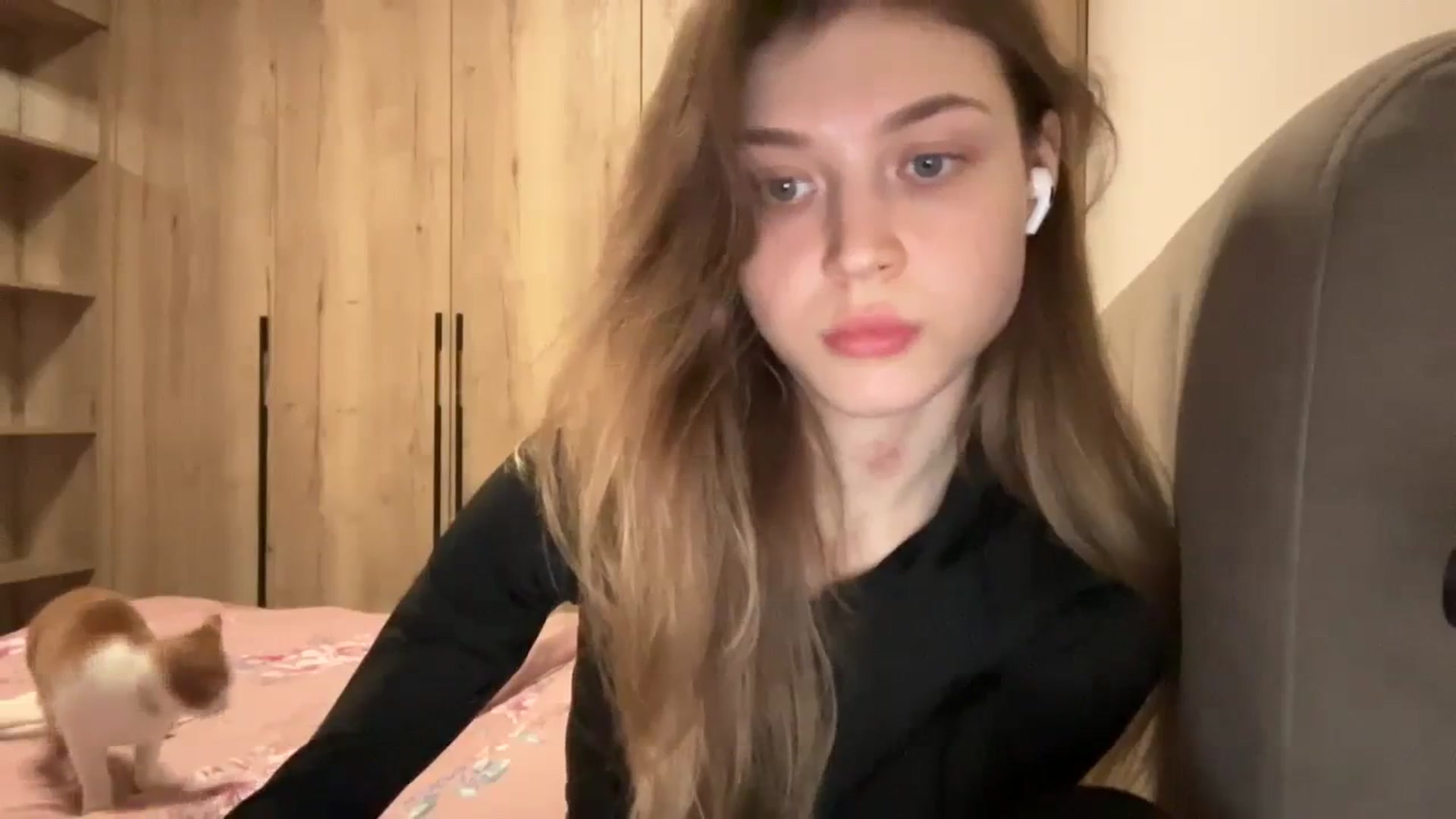 Gallery image thumbnail from Coconut_dream's myfreecams stream on, 02/11/2024, 20:20 image 9 of 20