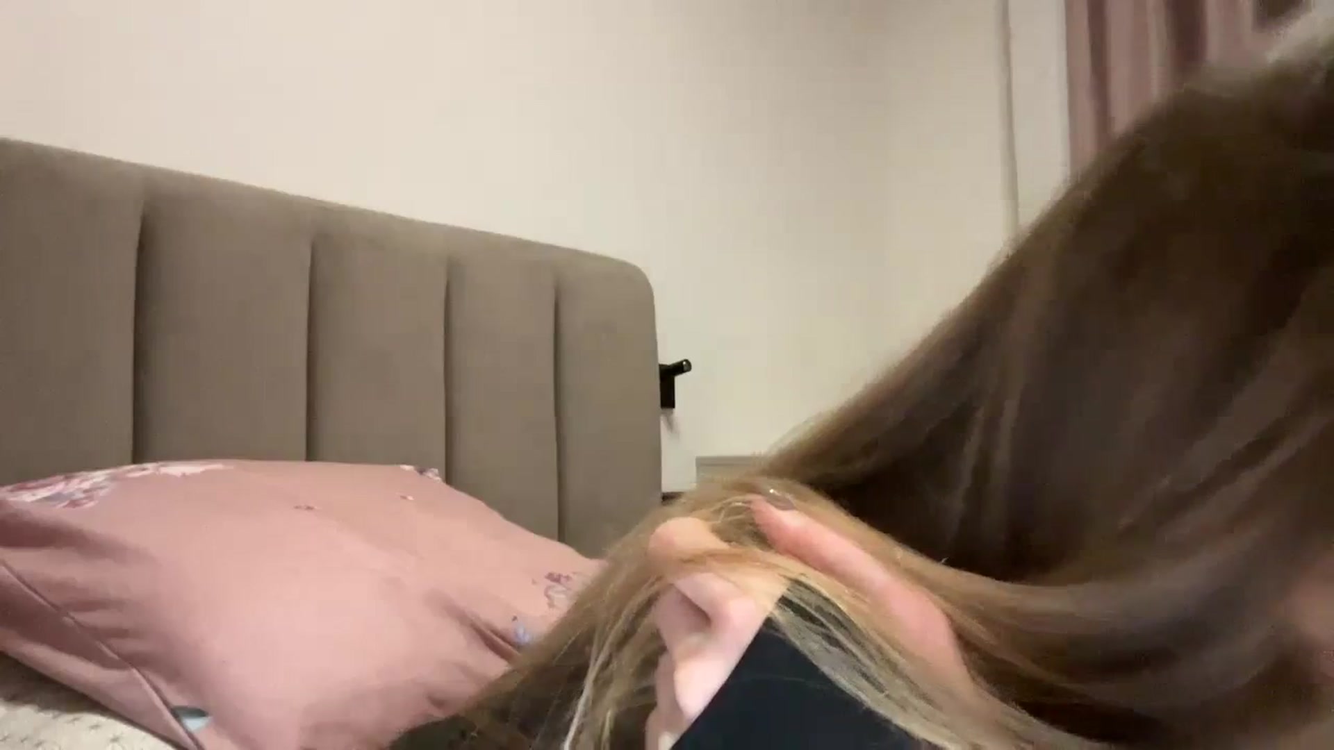 Gallery image thumbnail from Coconut_dream's myfreecams stream on, 02/11/2024, 20:56 image 13 of 20