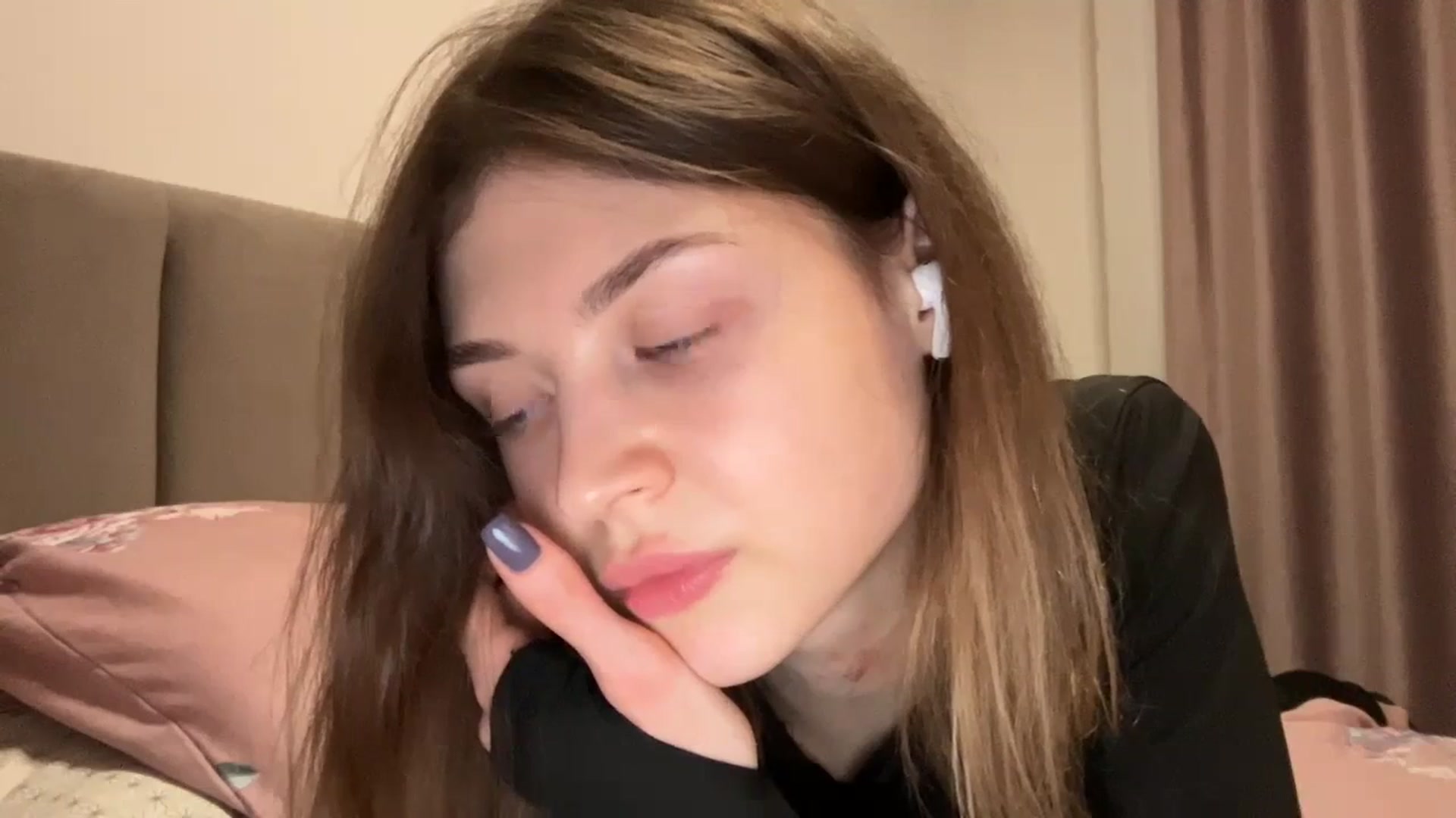 Gallery image thumbnail from Coconut_dream's myfreecams stream on, 02/11/2024, 20:56 image 6 of 20