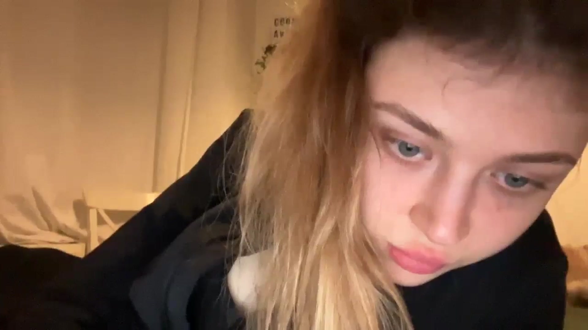 Gallery image thumbnail from Coconut_dream's myfreecams stream on, 03/12/2024, 19:59 image 15 of 20