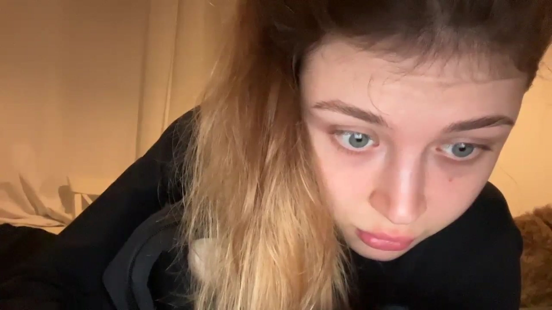 Gallery image thumbnail from Coconut_dream's myfreecams stream on, 03/12/2024, 19:59 image 8 of 20