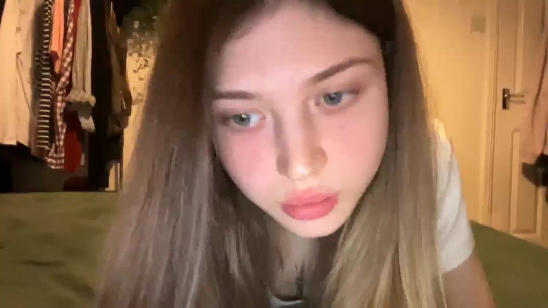 Gallery image thumbnail from Coconut_dream's myfreecams stream on, 03/18/2024, 20:14 image 6 of 20